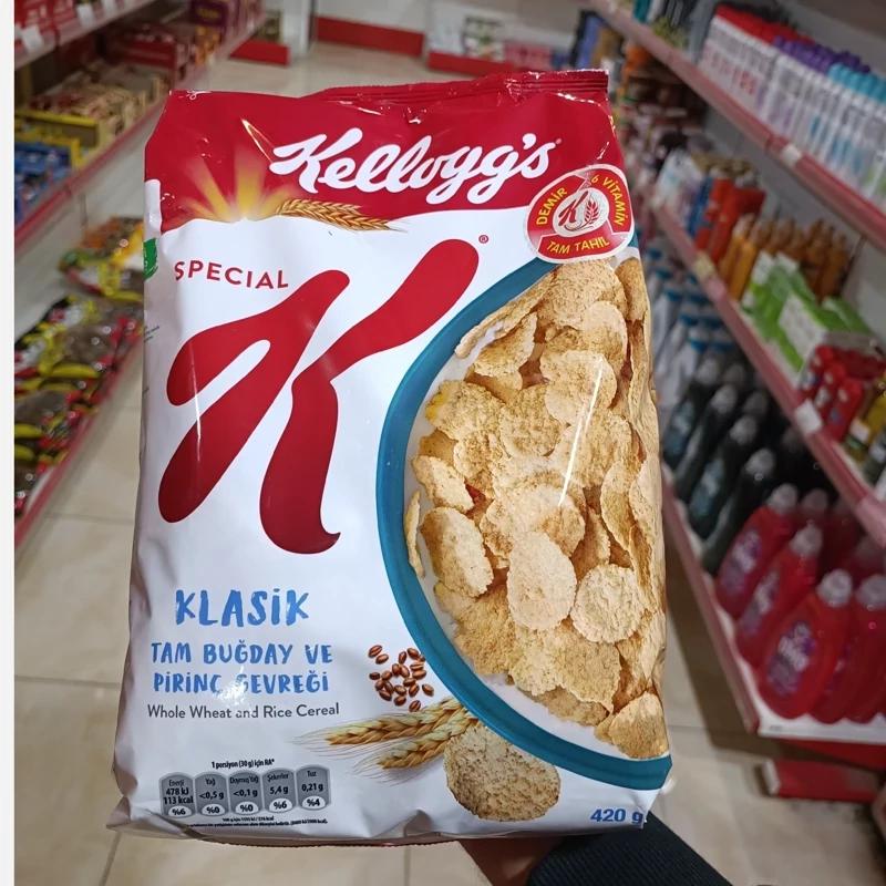 غلات صبحانه کلاسیک اسپشیال کی کلاگز حاوی گندم و غلات برنج حجم400 گرم