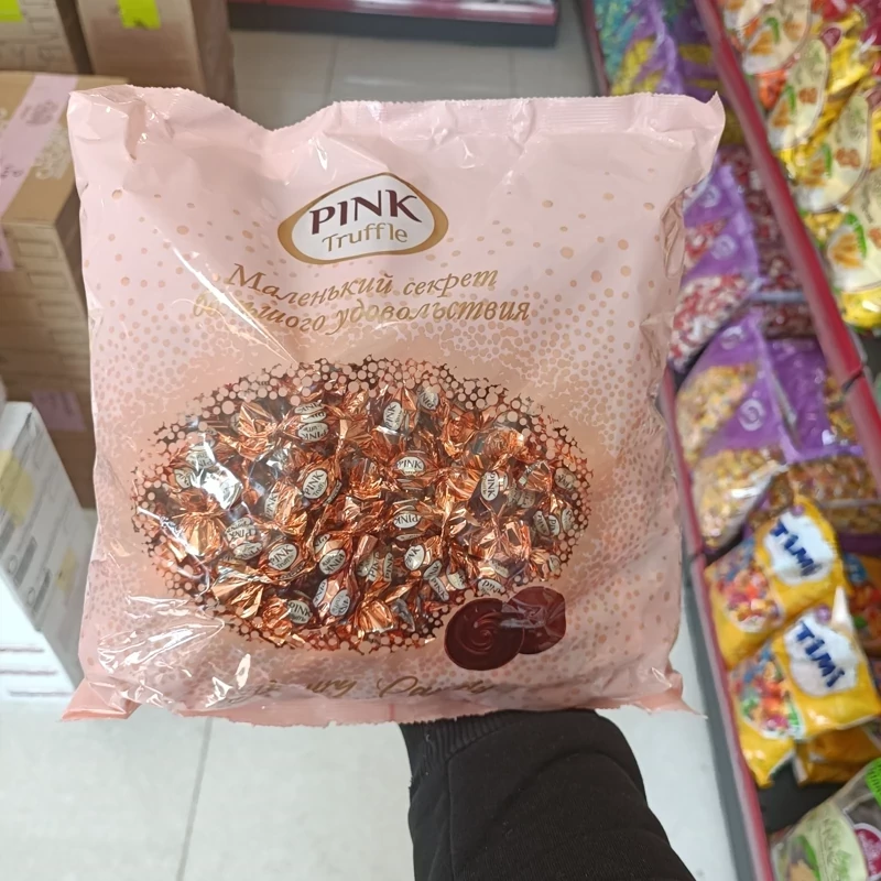شکلات ترافل پینک روسی اورجینال Pink خارجی یک کیلویی صورتی