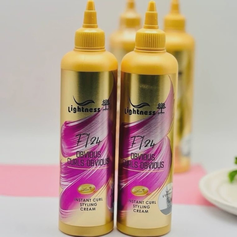 ماسک موی بعد از حمام لایتنس مدل بنفش برای موهای فر (Lightness F24 Obvious Curls)
